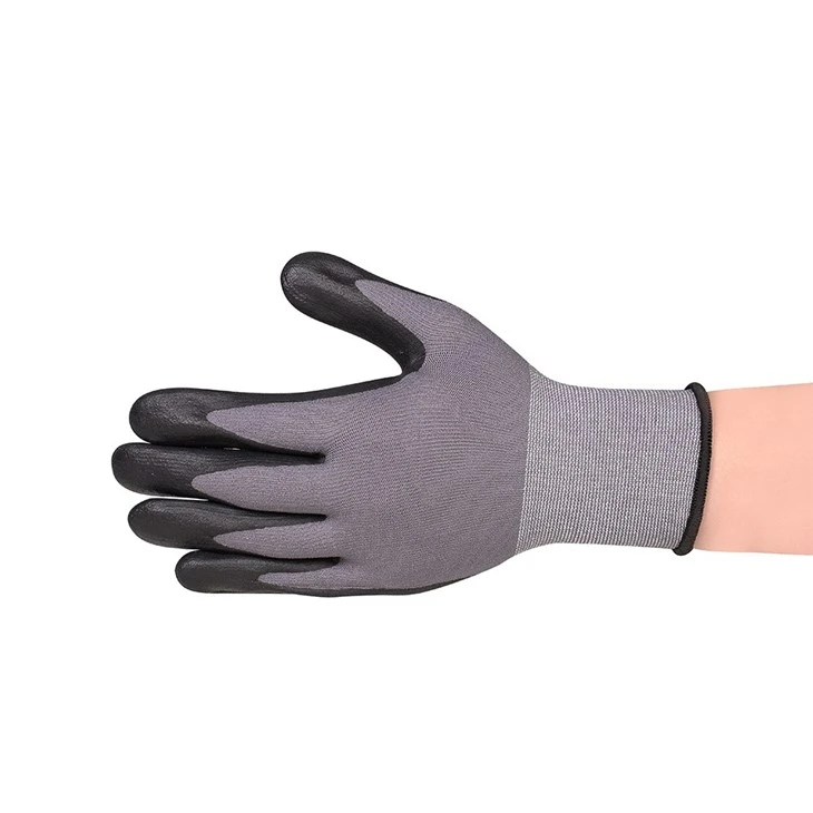 Fleksible 15 Gauge Micro Foam Nitril Dotted Grip hansker Grå Svart