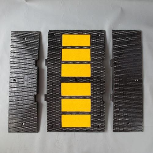 Uv Svart Gummi Speed Hump